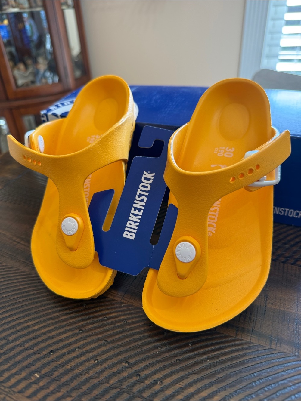 Birkenstock Scuba Yellow Kids EVA Gizeh-Style Toe-Post Sandals. NIB